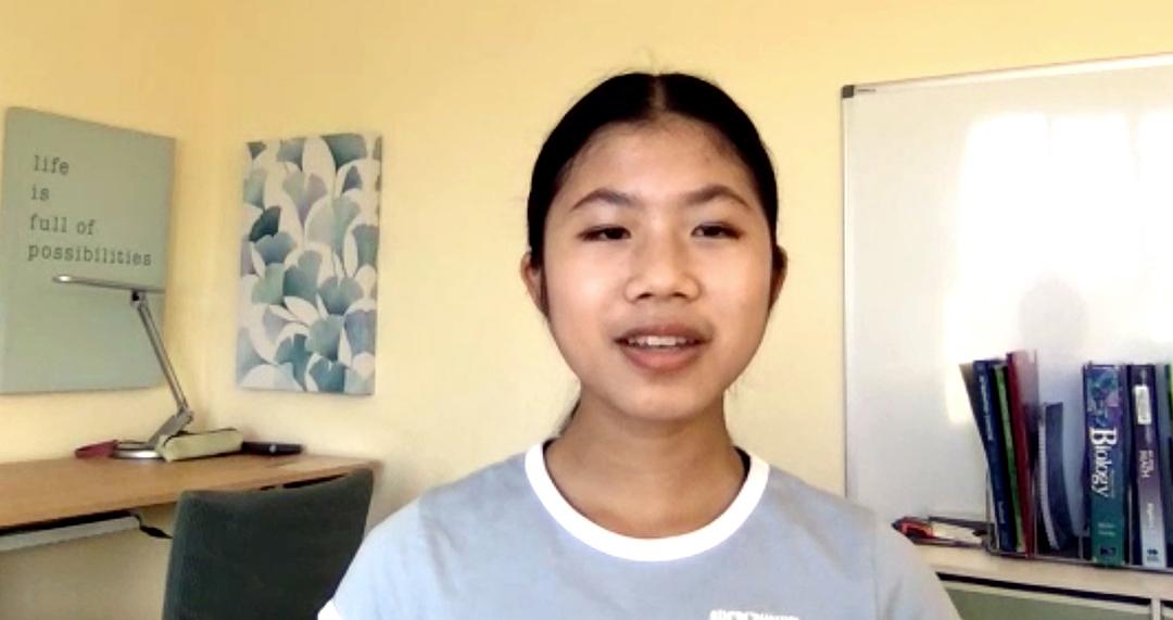 Appathon participant Cindy Xiao, 14, discussing her app for consumers and communities to prevent wasted food.